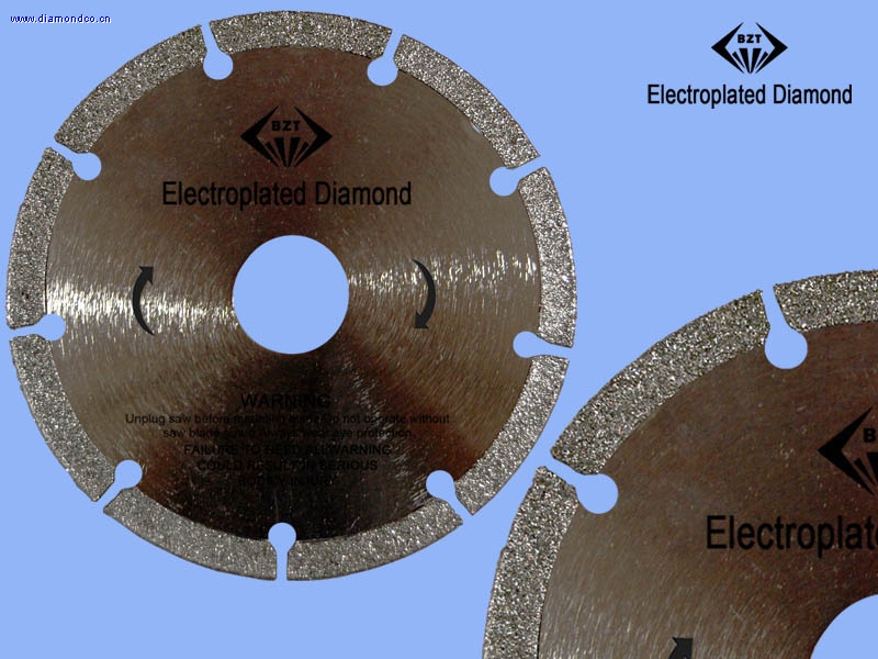 Electroplated diamond cutting blade