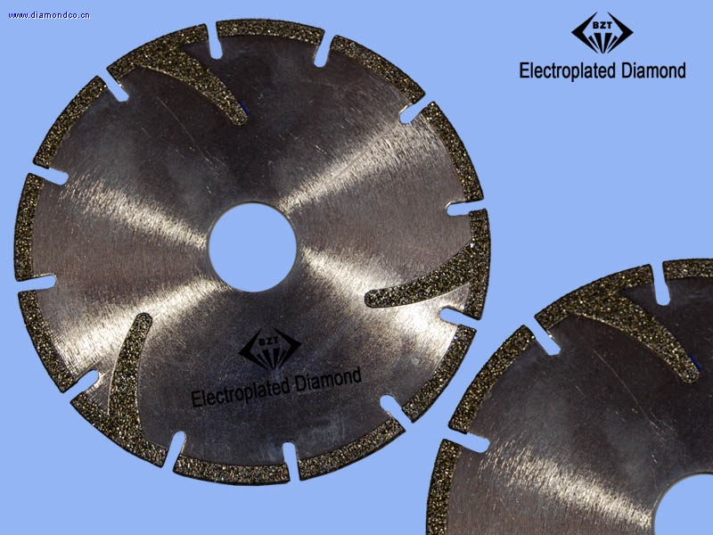 Electroplated diamond cutting blade