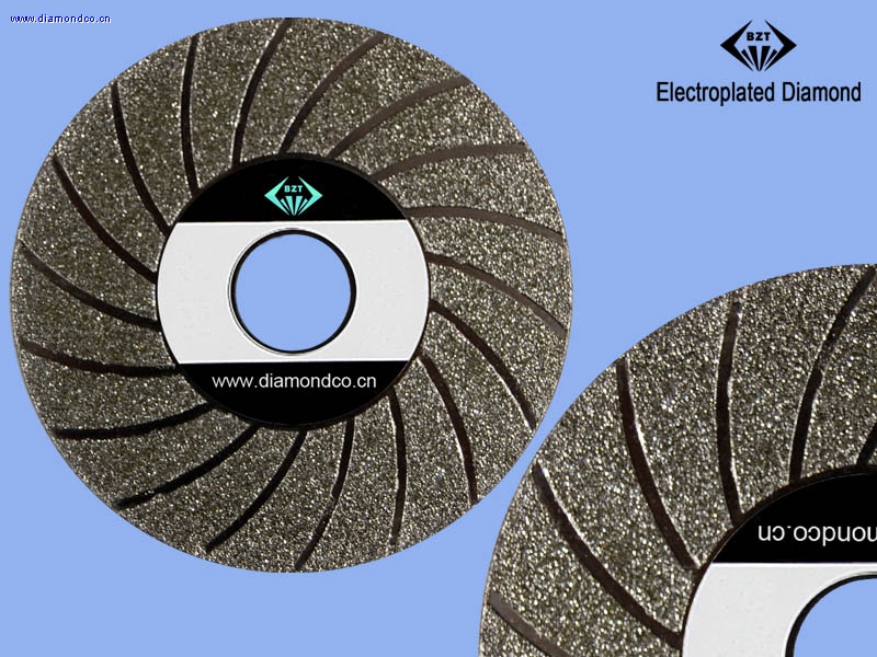 Electroplated diamond grinding and cutting blade